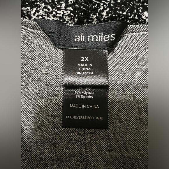 Ali Miles Color Block Knit Tunic - Winter White/Black Plus Size 2X NWT - Picture 14 of 15